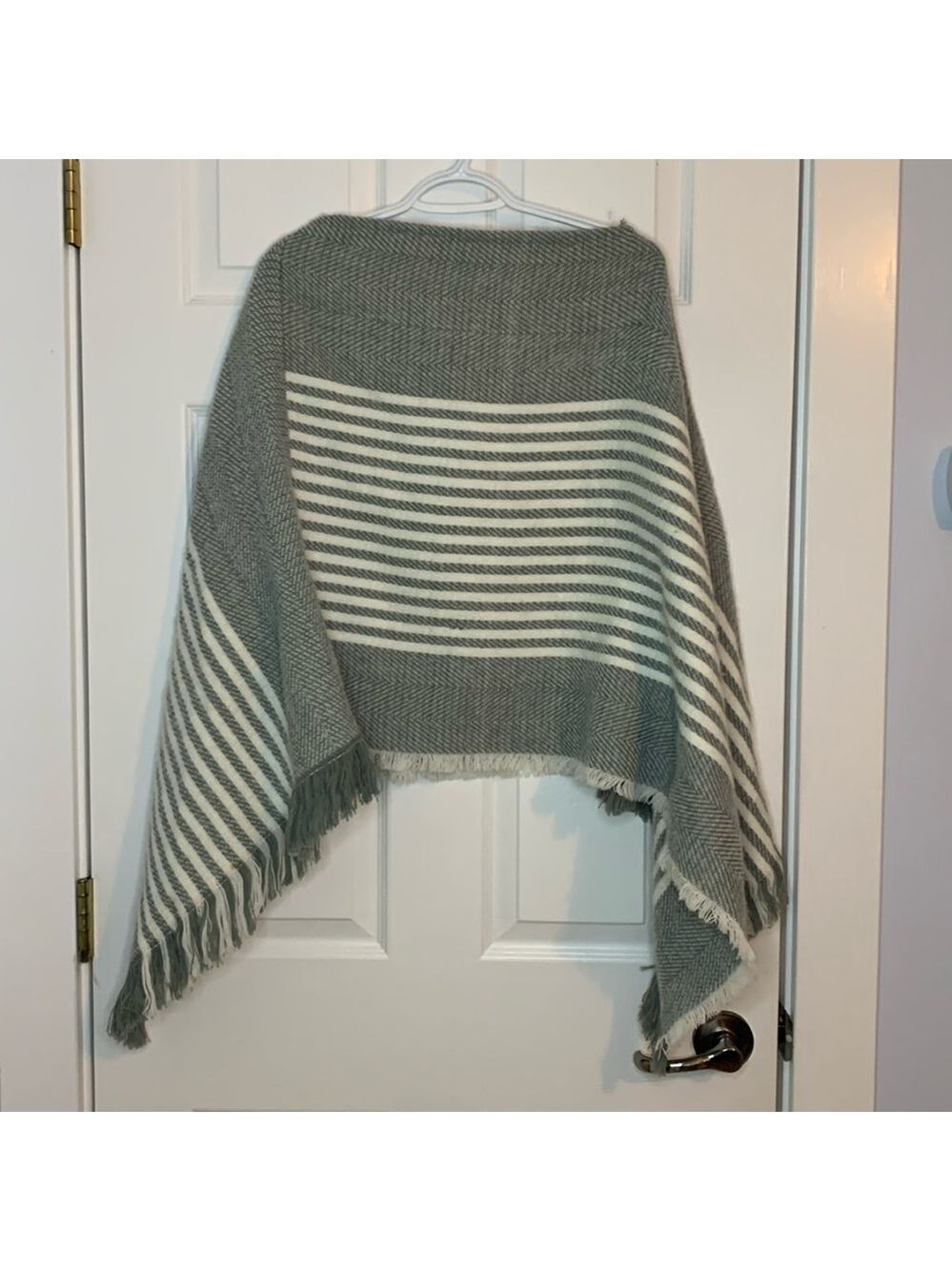 Gray White Woven Striped Poncho Shawl Cape Acrylic One Size Soft Cozy Fringe